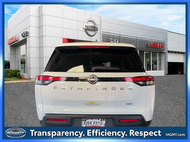 2023 Nissan Pathfinder S