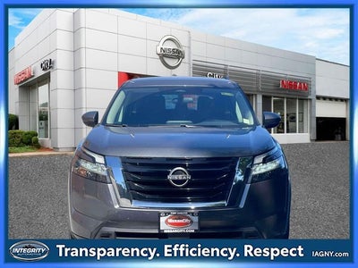 2022 Nissan Pathfinder SV