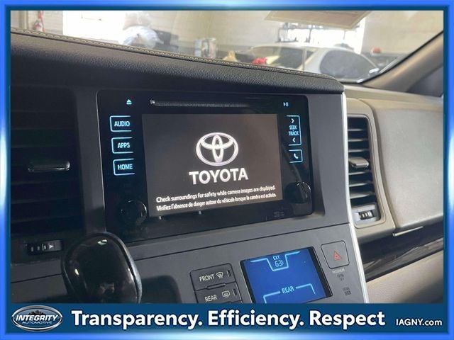 2015 Toyota Sienna XLE 7 Passenger