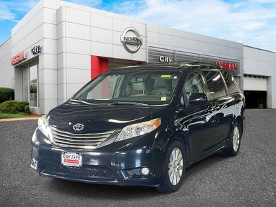 2015 Toyota Sienna XLE 7 Passenger