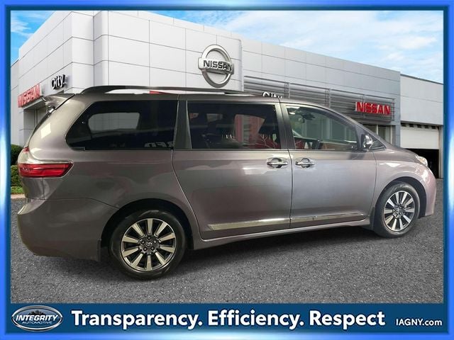 2018 Toyota Sienna Limited Premium 7 Passenger