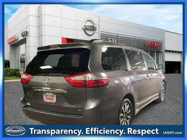2018 Toyota Sienna Limited Premium 7 Passenger