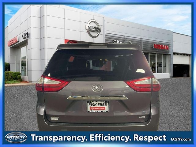 2018 Toyota Sienna Limited Premium 7 Passenger