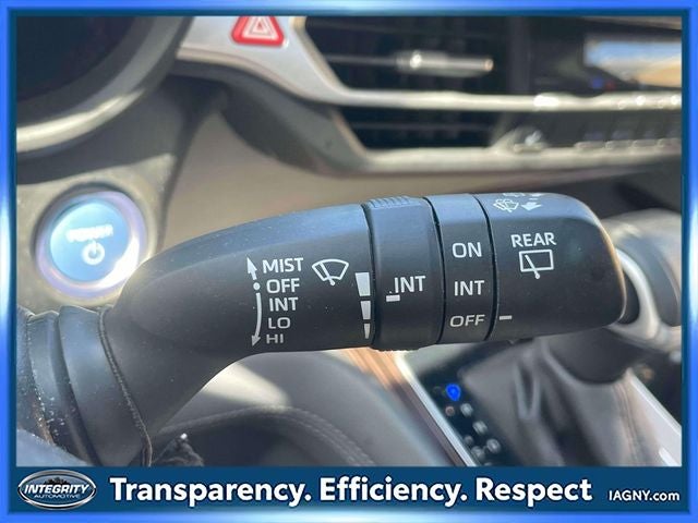 2023 Toyota Sienna XLE 8 Passenger