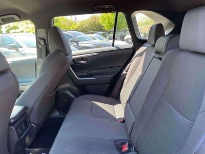 2023 Toyota RAV4 Hybrid SE