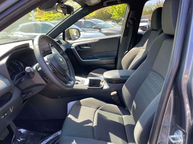 2023 Toyota RAV4 Hybrid SE