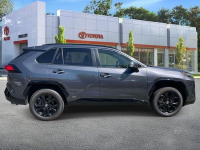 2023 Toyota RAV4 Hybrid SE