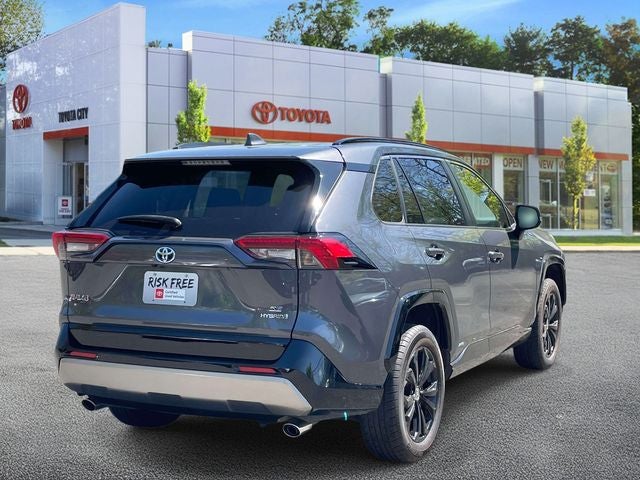 2023 Toyota RAV4 Hybrid SE