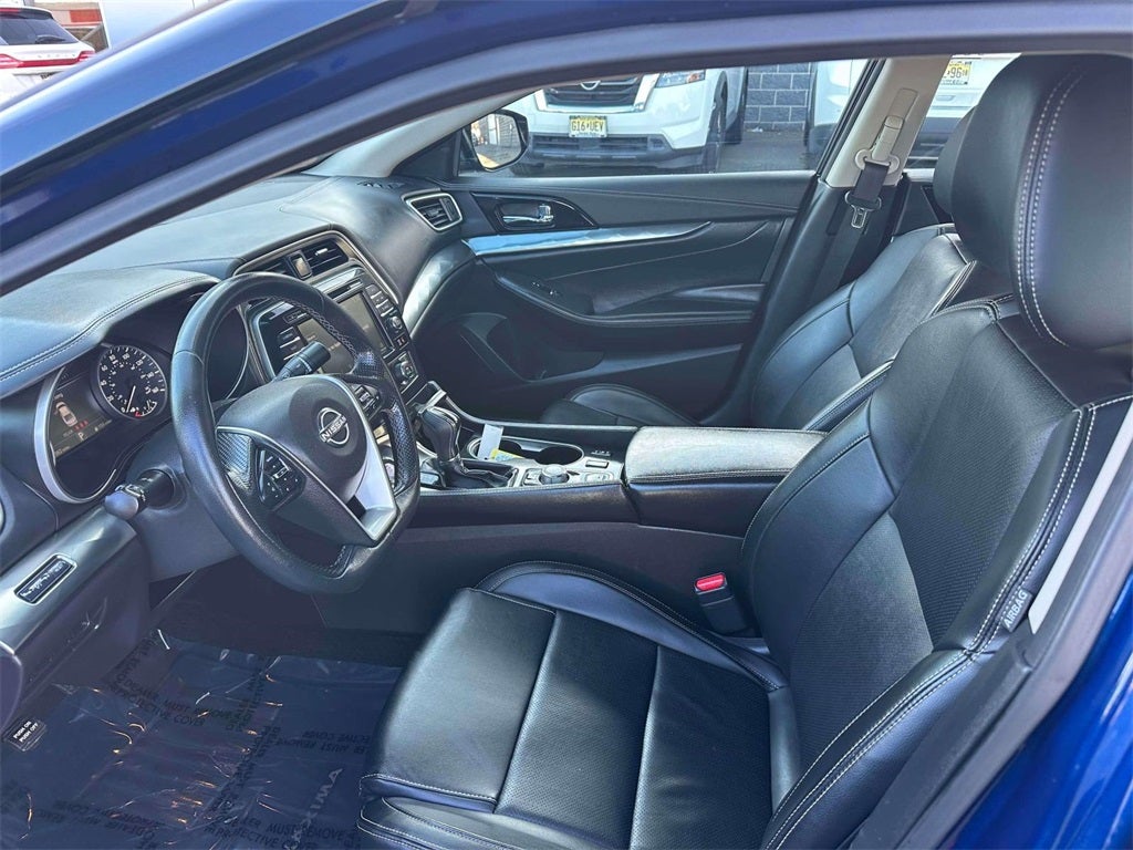 2023 Nissan Maxima SV