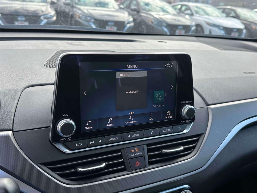 2025 Nissan Altima SR