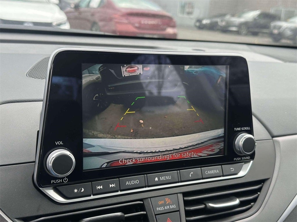 2025 Nissan Altima SR