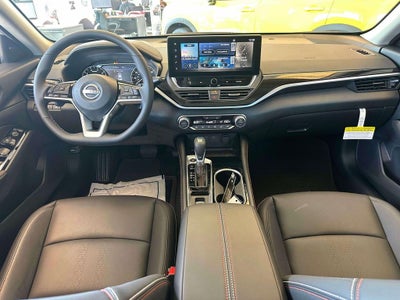 2025 Nissan Altima SR