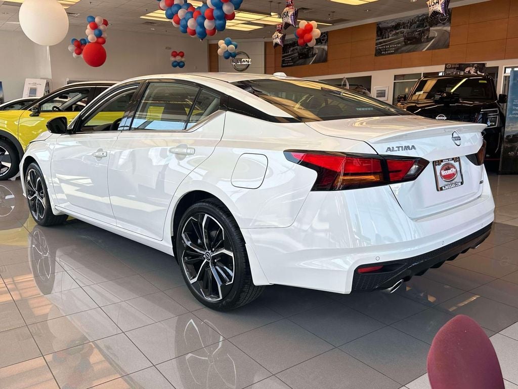 2025 Nissan Altima SR