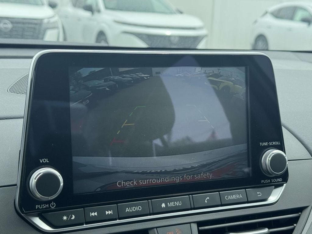 2025 Nissan Altima SR