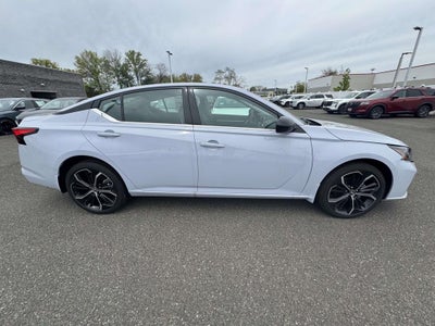 2025 Nissan Altima SR