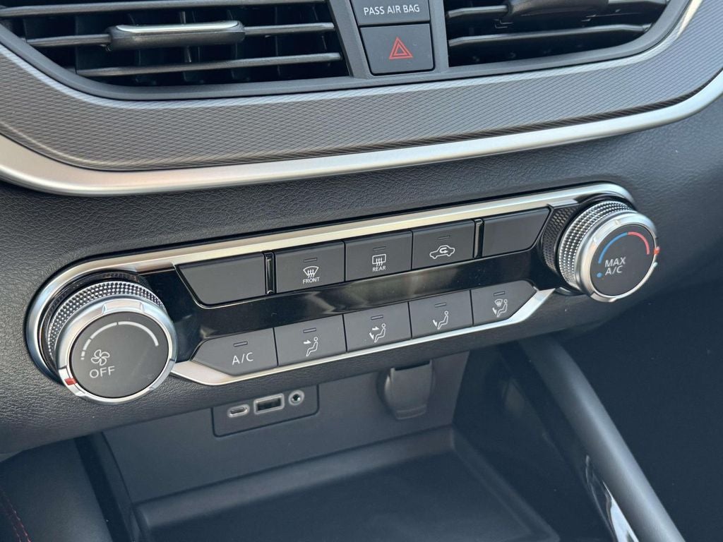 2025 Nissan Altima SR