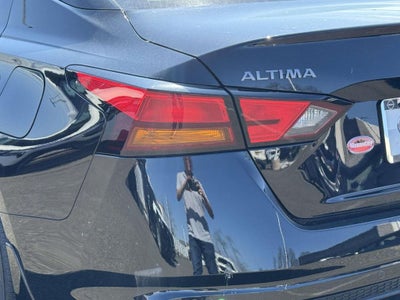 2025 Nissan Altima SR