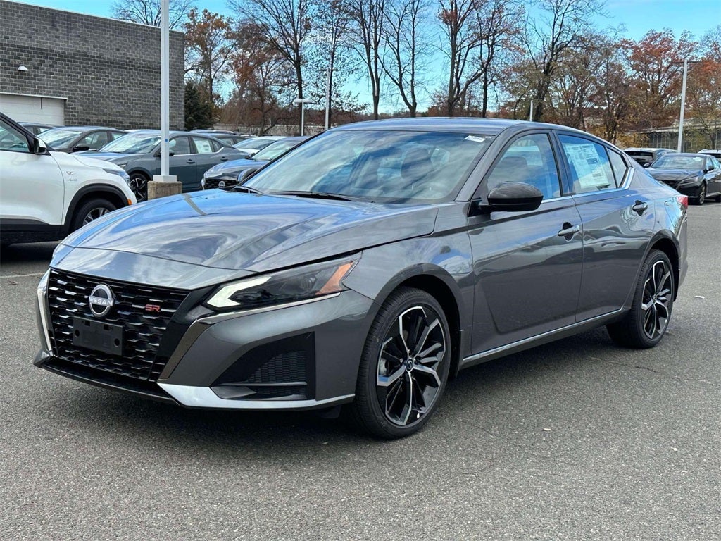 2025 Nissan Altima SR