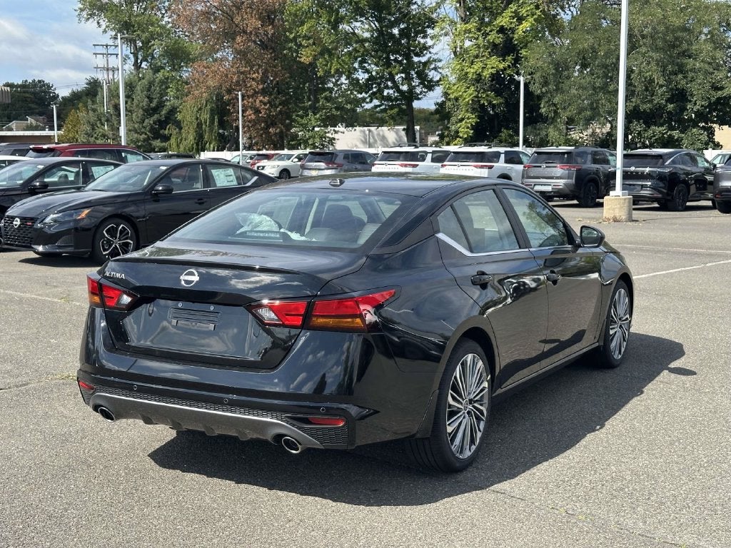 2026 Nissan Altima SV