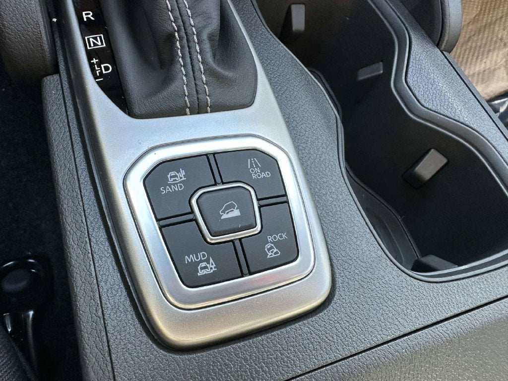 2027 Nissan Frontier Crew Cab SV
