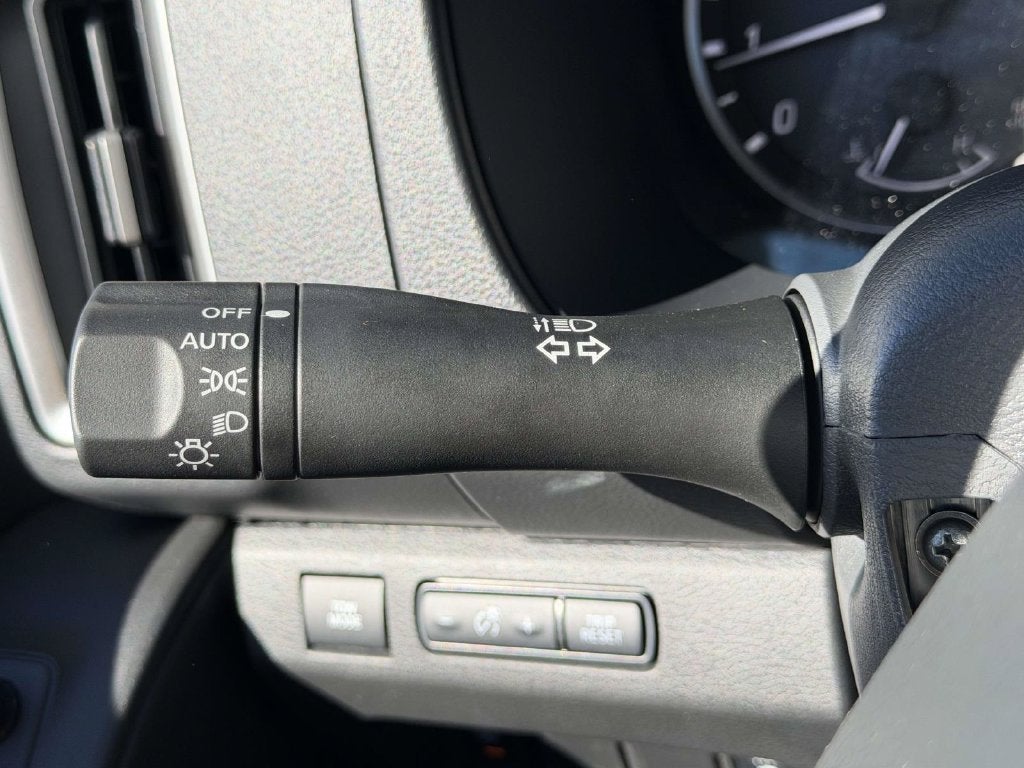 2027 Nissan Frontier Crew Cab SV