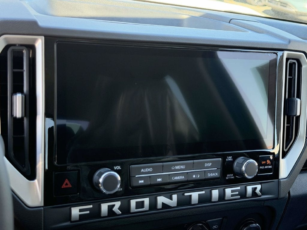 2027 Nissan Frontier Crew Cab SV