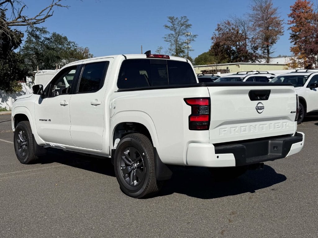 2027 Nissan Frontier Crew Cab SV