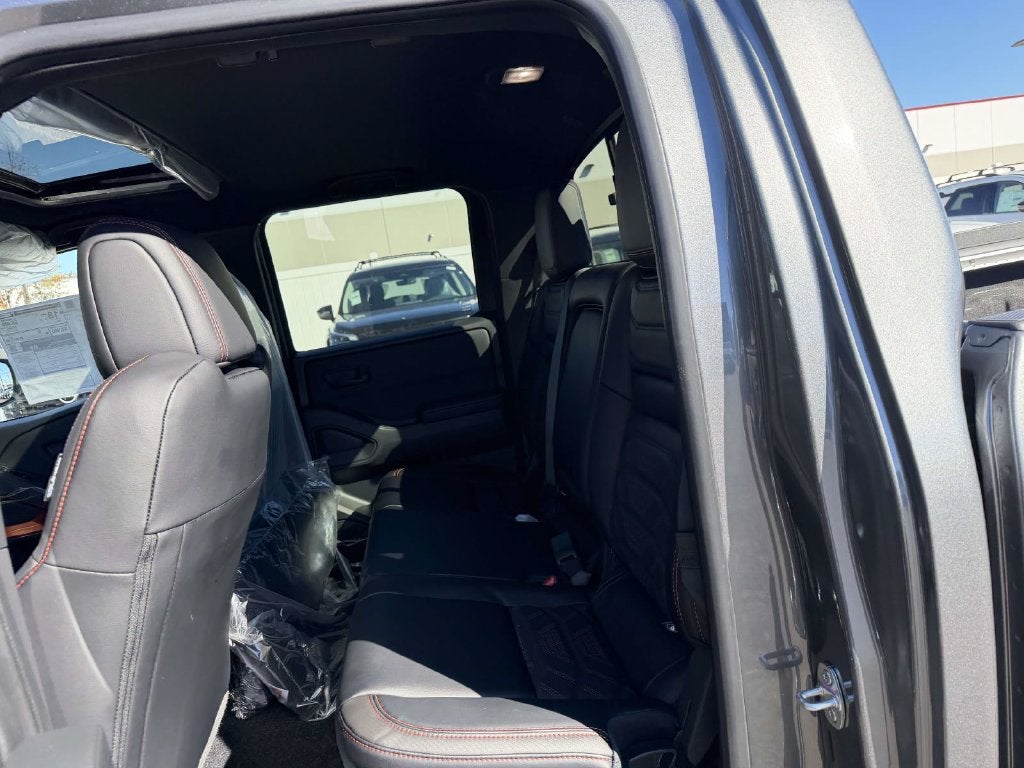 2027 Nissan Frontier Crew Cab PRO-4X® Long Bed