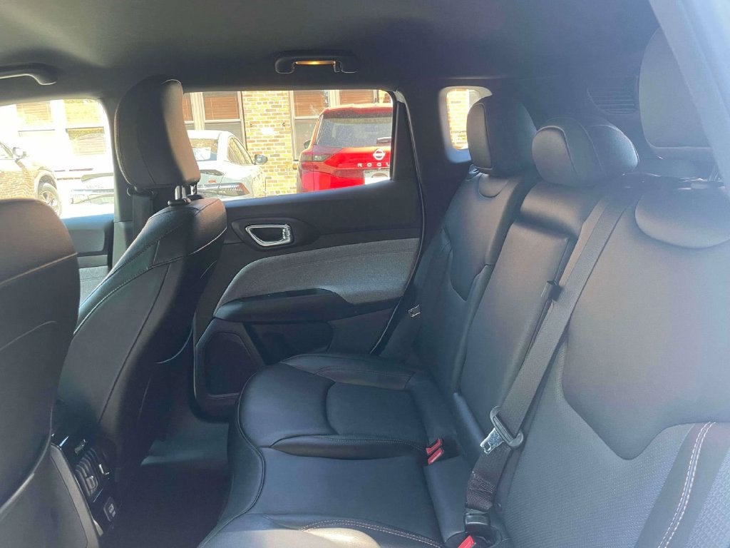 2023 Jeep Compass Latitude Lux