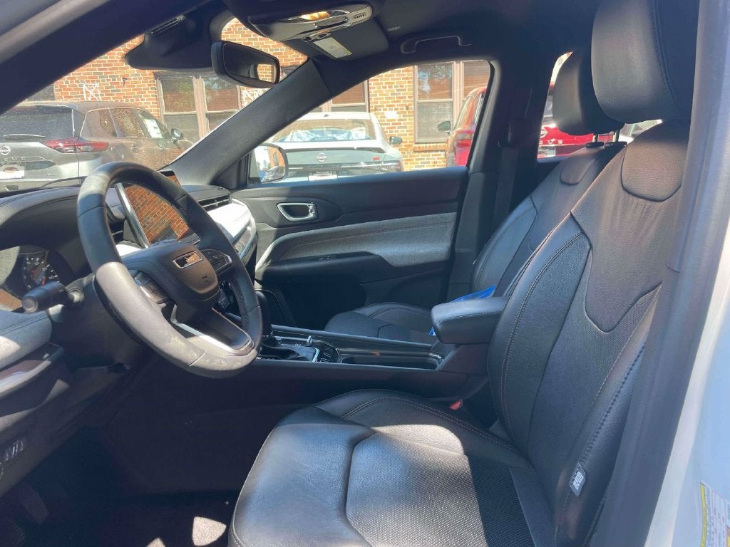 2023 Jeep Compass Latitude Lux