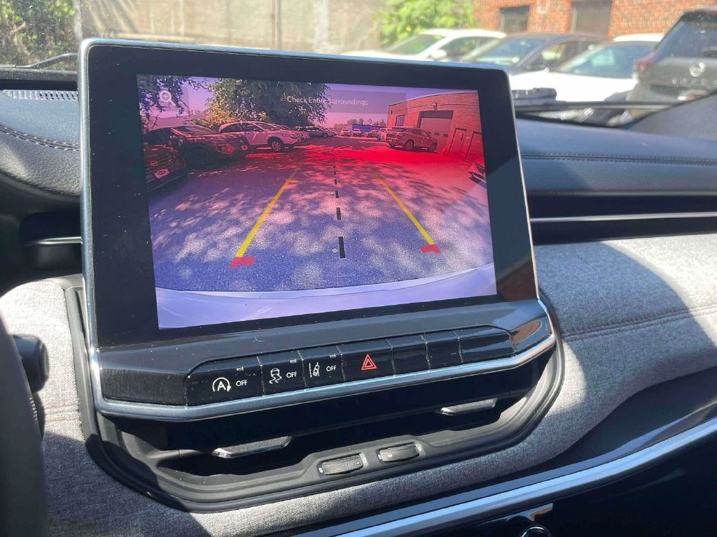 2023 Jeep Compass Latitude Lux