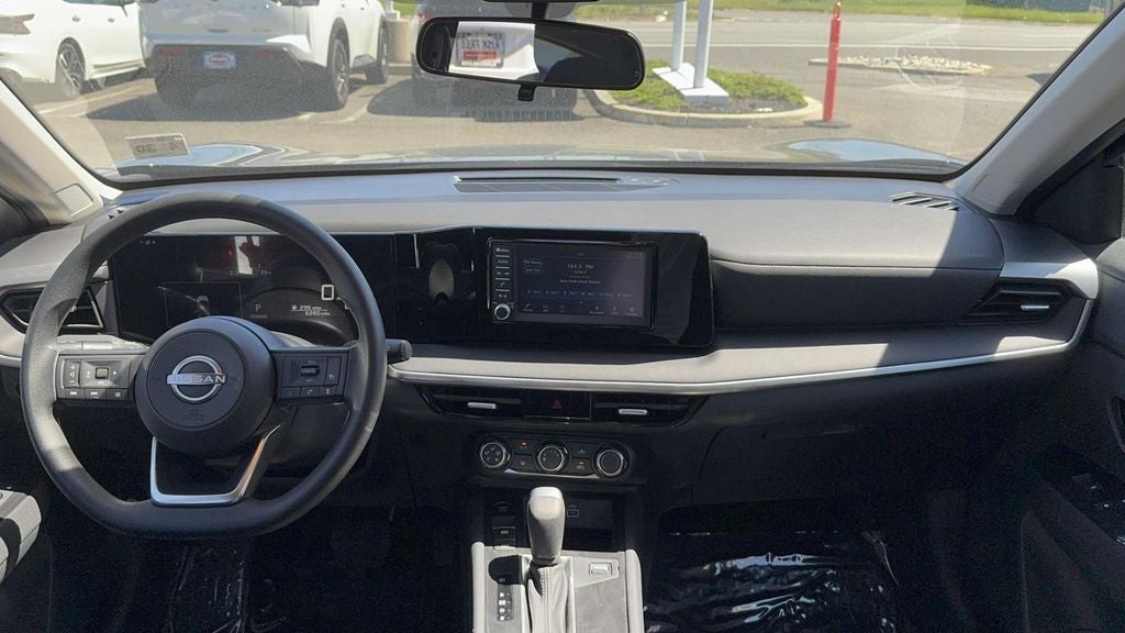 2025 Nissan Kicks S