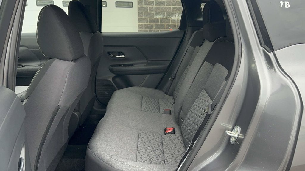 2027 Nissan Kicks SV
