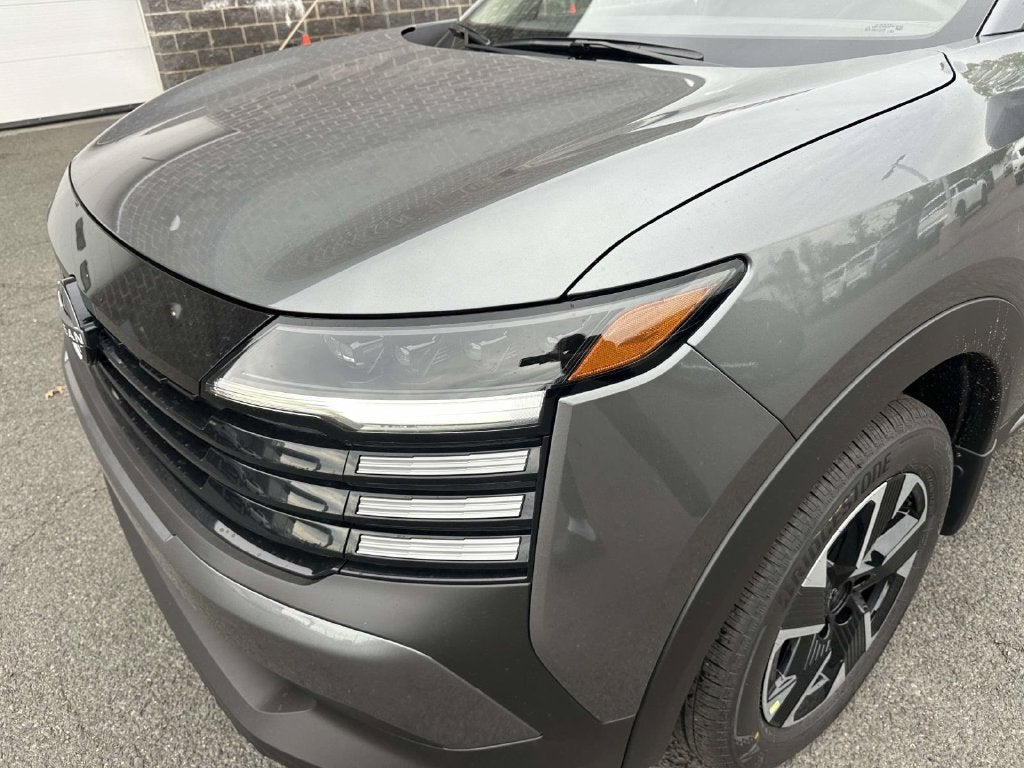 2027 Nissan Kicks SV