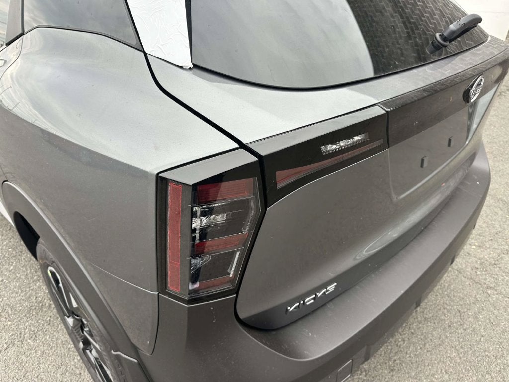2027 Nissan Kicks SV