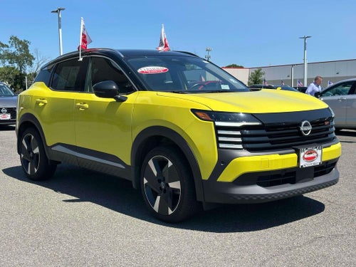 2025 Nissan Kicks SR
