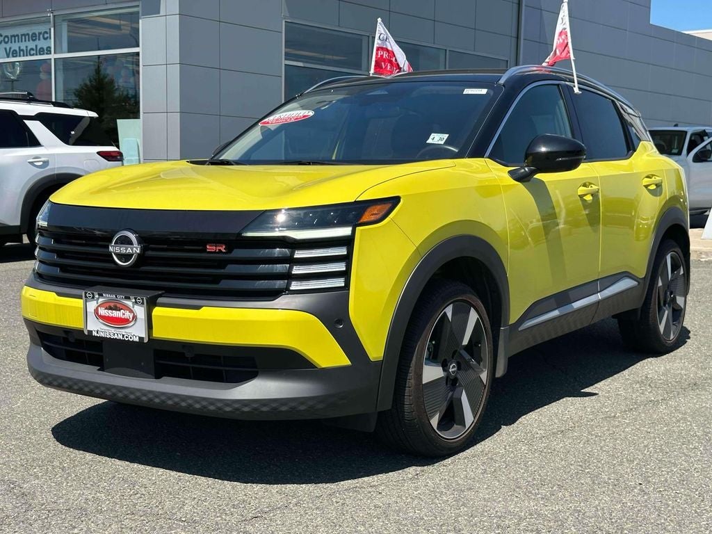 2025 Nissan Kicks SR