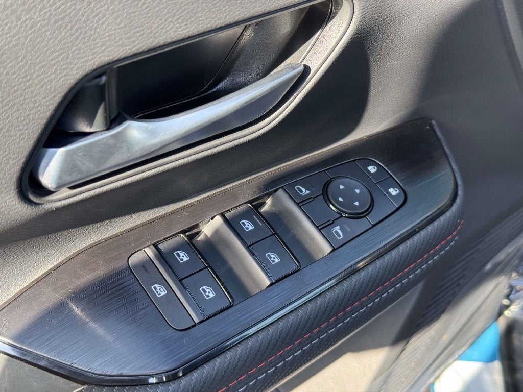 2027 Nissan Kicks SR