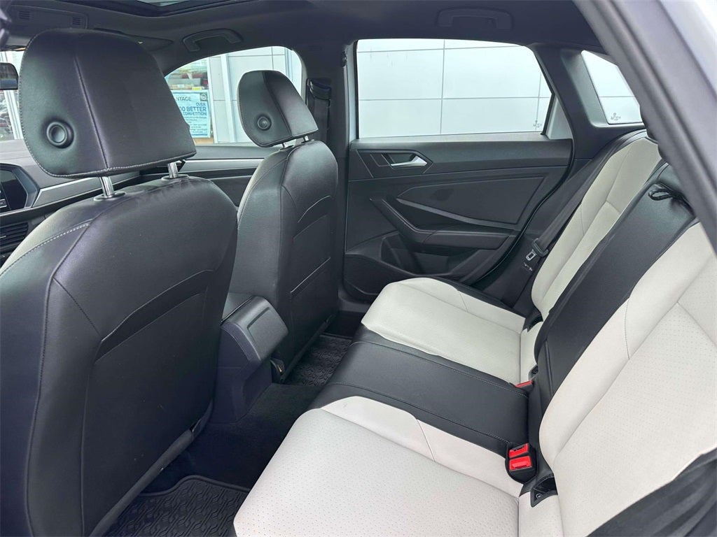 2019 Volkswagen Jetta R-Line