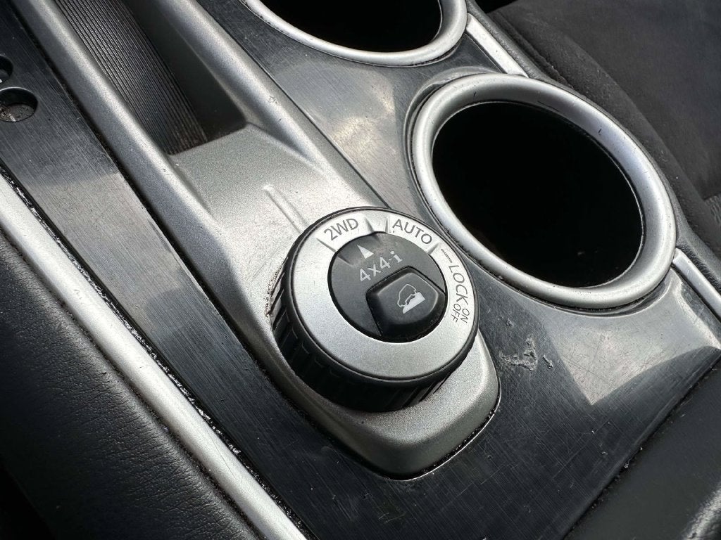 2015 Nissan Pathfinder SV