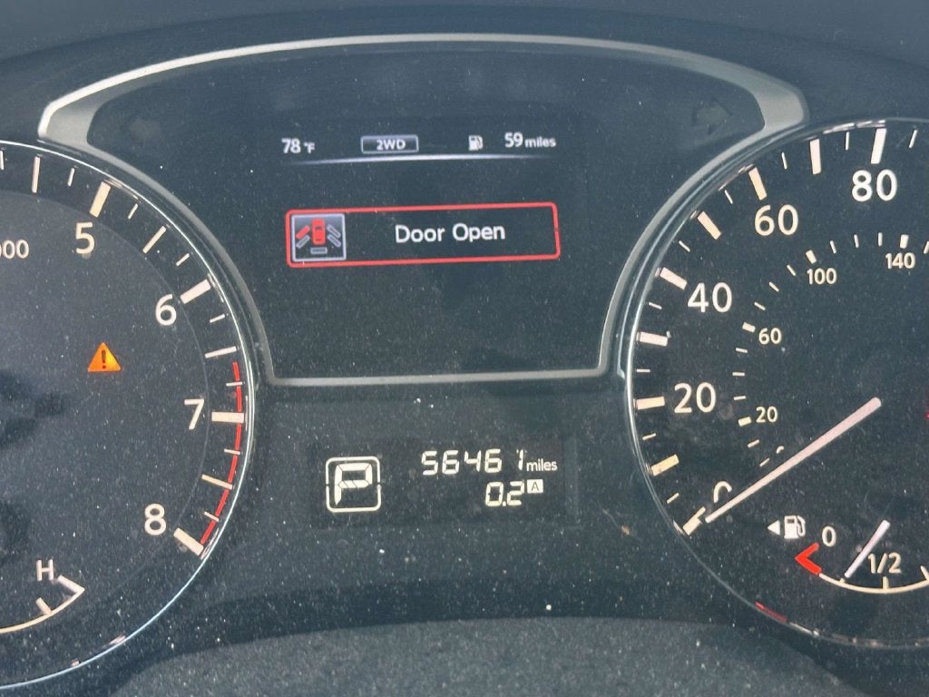 2015 Nissan Pathfinder SV