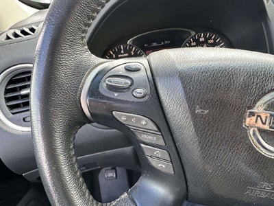 2015 Nissan Pathfinder SV