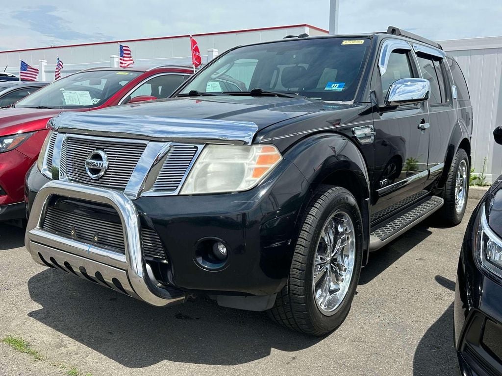 2008 Nissan Pathfinder LE