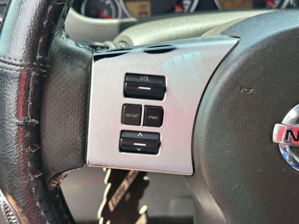 2008 Nissan Pathfinder LE