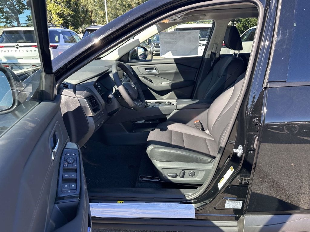 2027 Nissan Rogue Dark Armor™