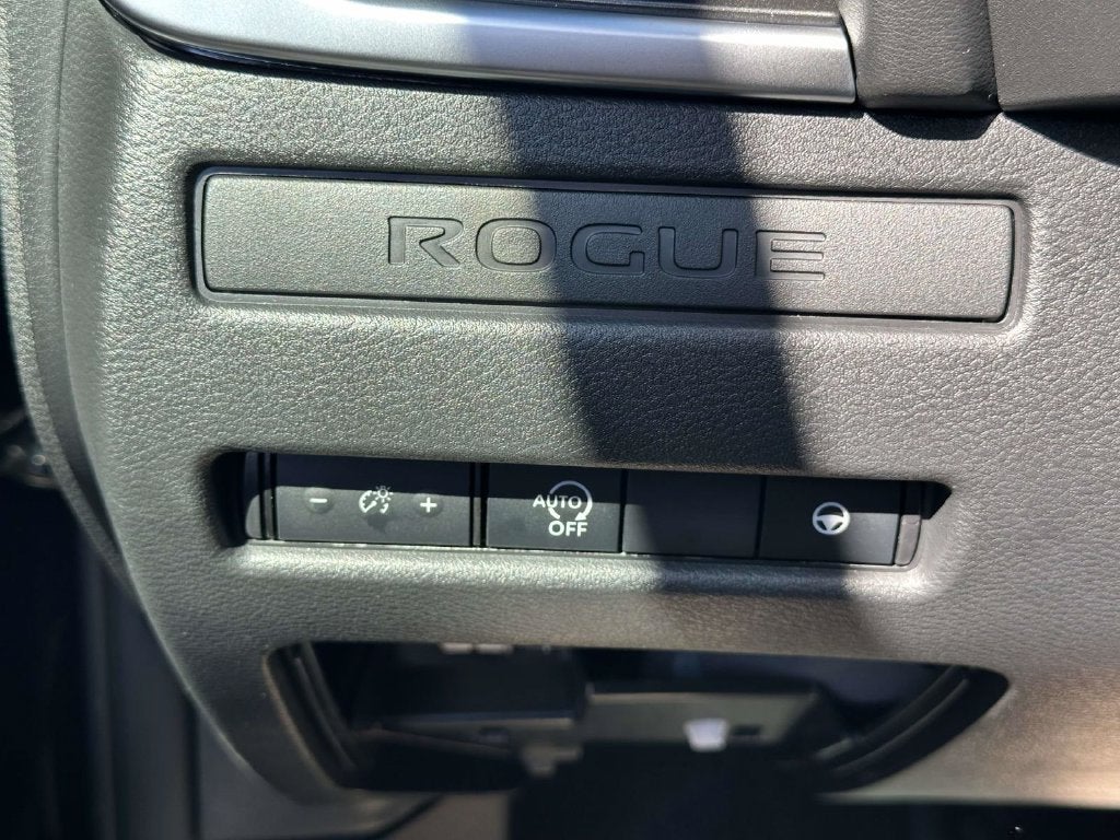 2027 Nissan Rogue SV