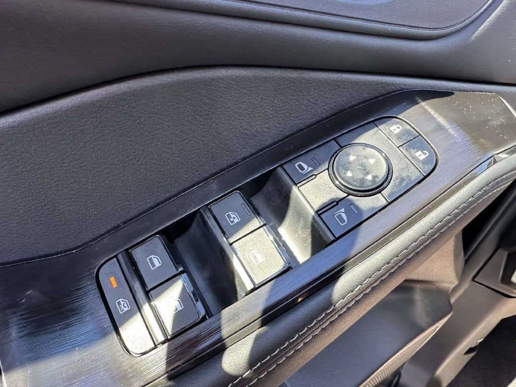 2027 Nissan Rogue SV