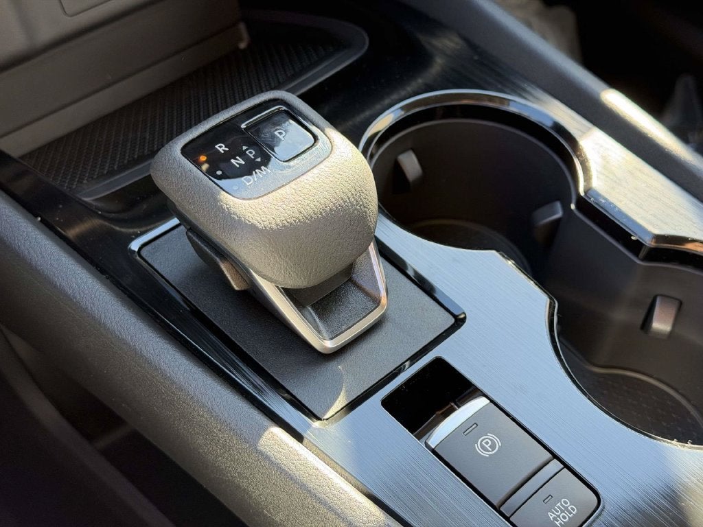2027 Nissan Rogue SV