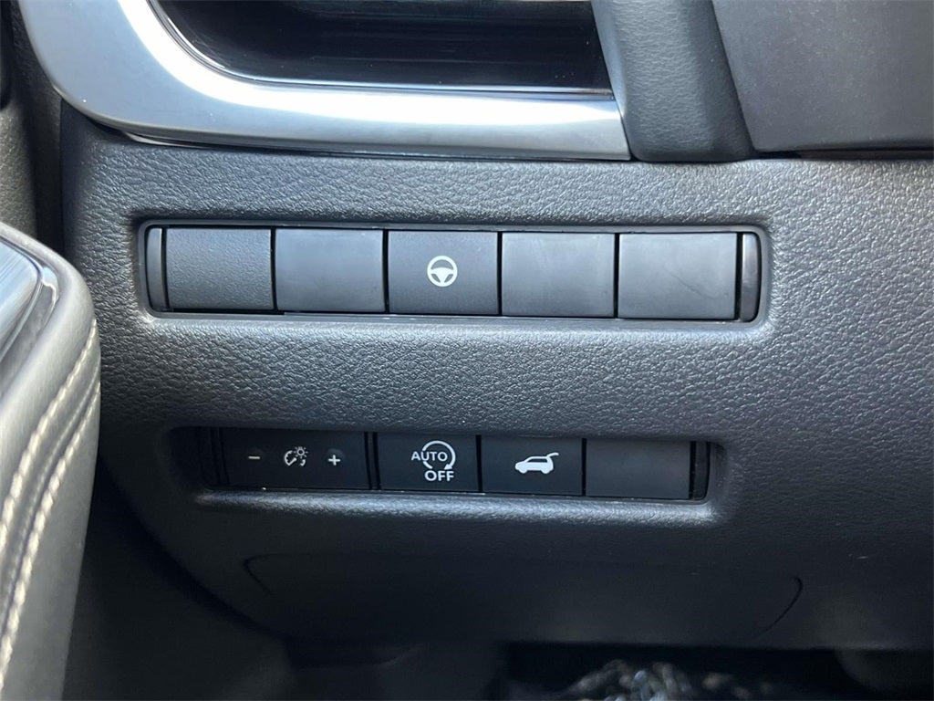 2024 Nissan Rogue SL