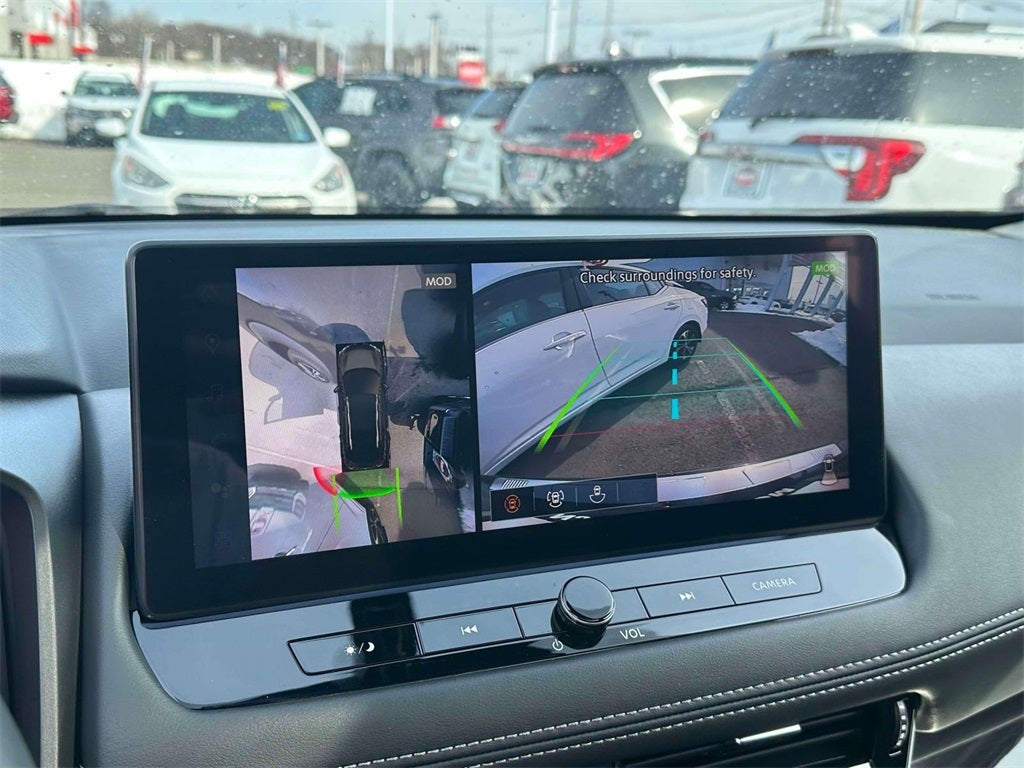 2024 Nissan Rogue SL